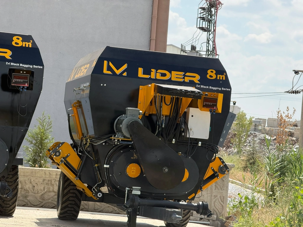 İhtiyaca Özel Yem Karma Makinesi